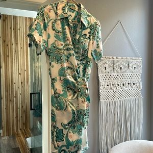 Entro, size S, turquoise, pink and white